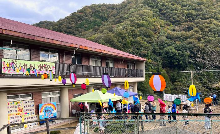 祭り会場の様子